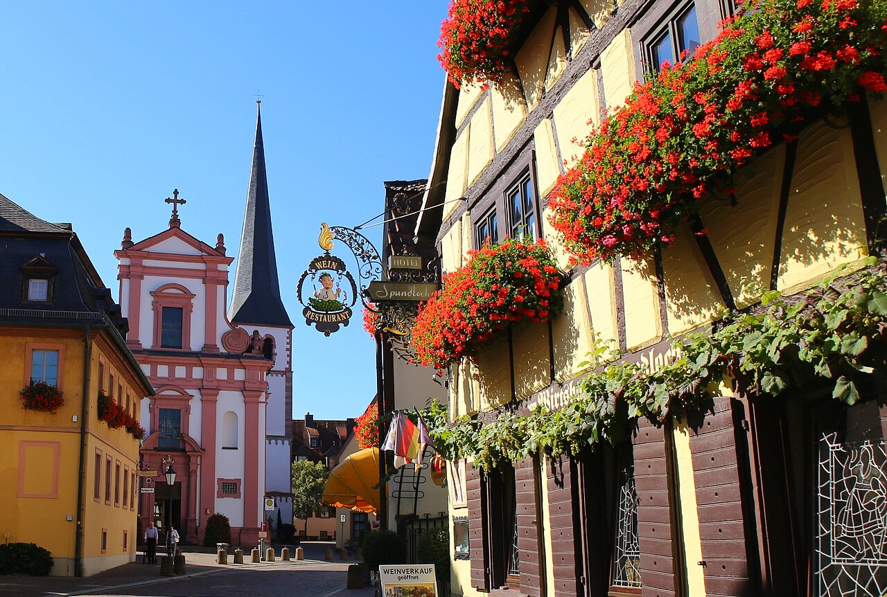 Hotel & Weinrestaurant Spundloch in Veitshöchheim.jpg