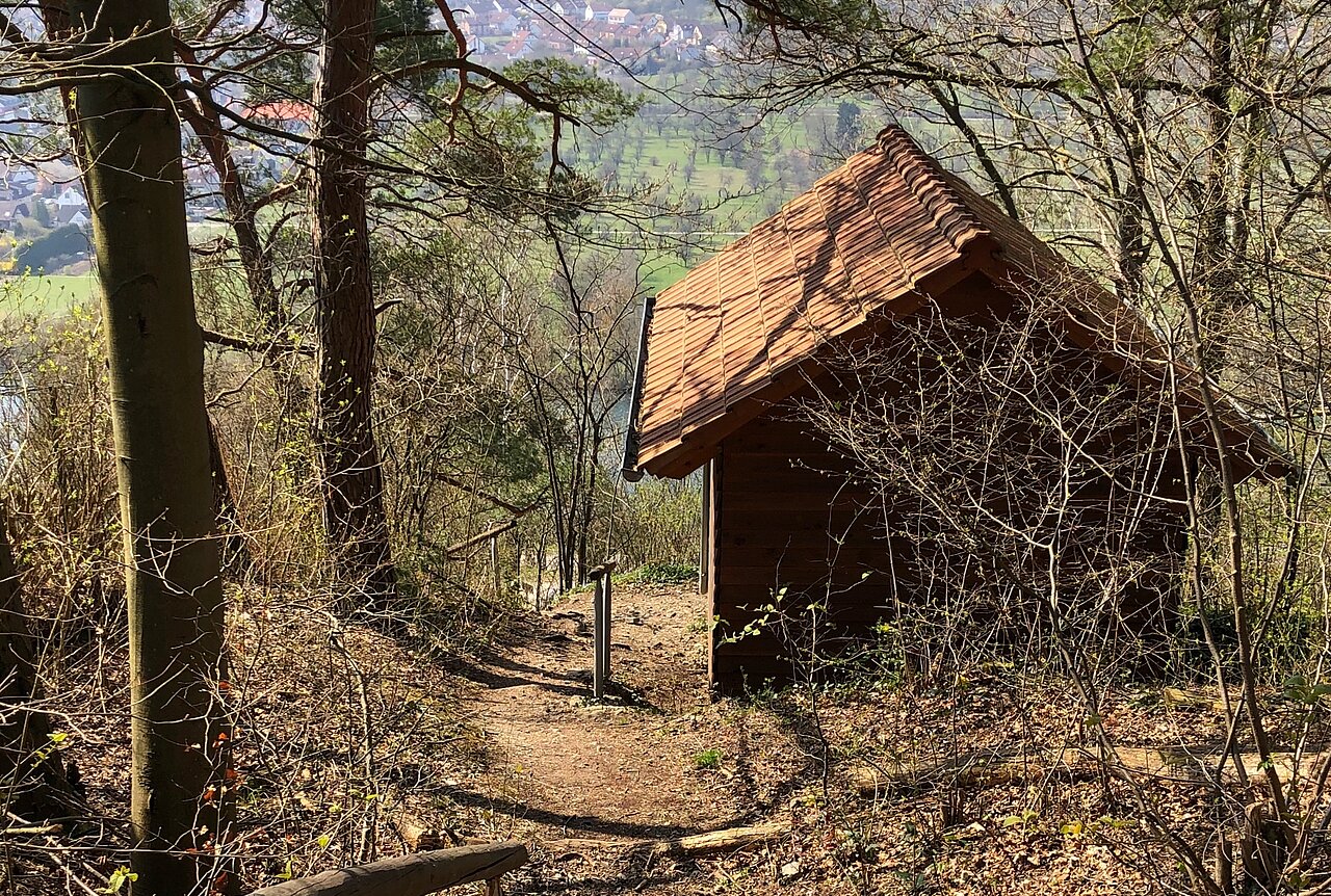 Eichblatt Wanderweg Veitshöchheim.jpg