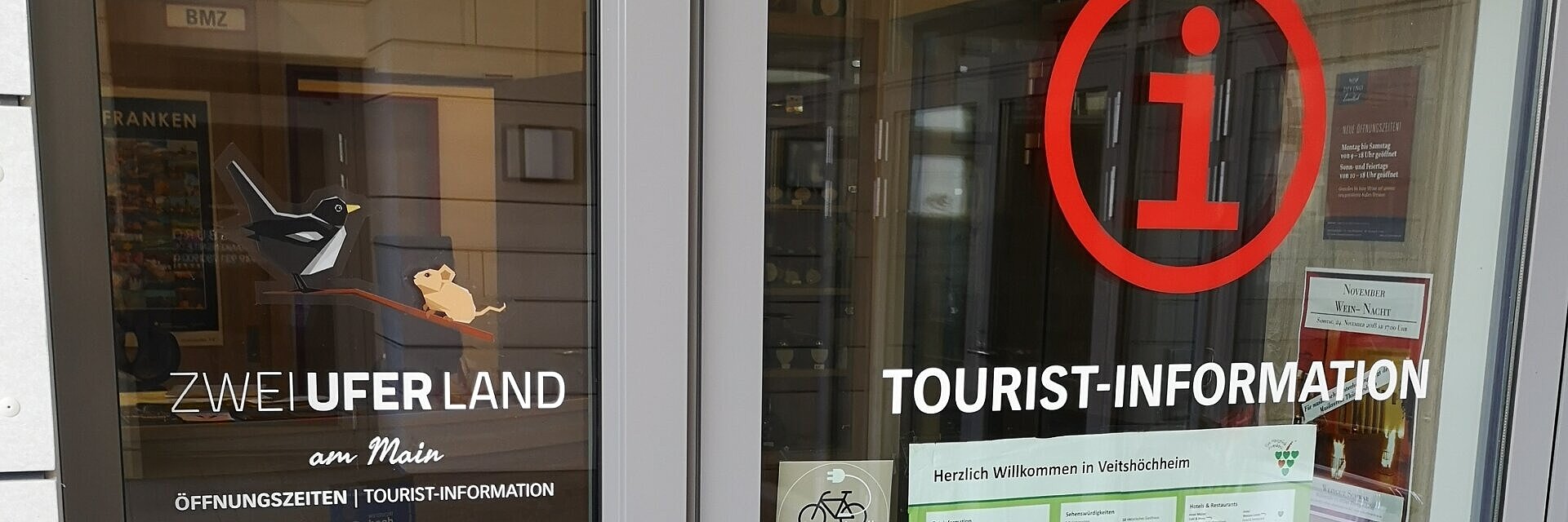Eingangstür der Tourist-Information Veitshöchheim