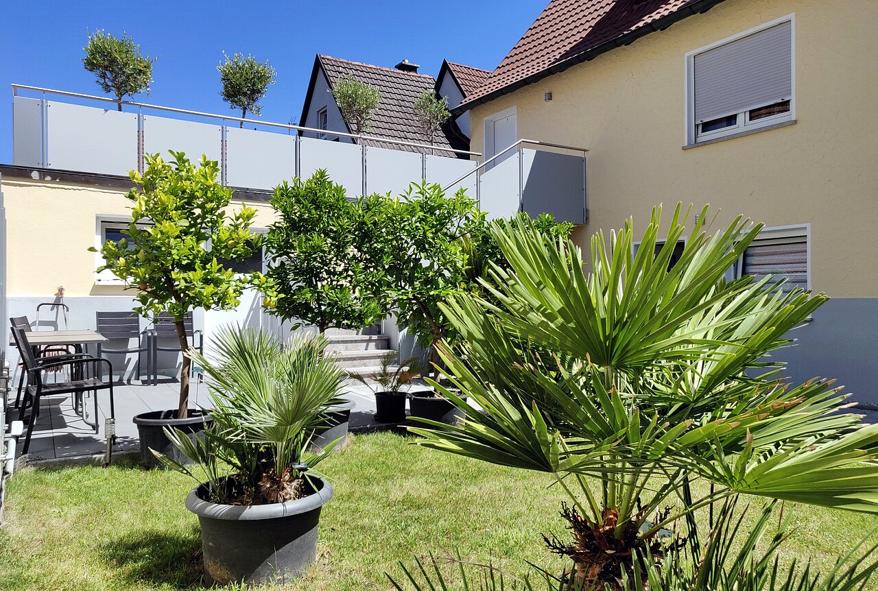 Haus zum Schlosspark.jpg Haus zum Schlosspark.jpg