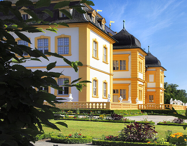 Schloss Veitshöchheim von der Seite